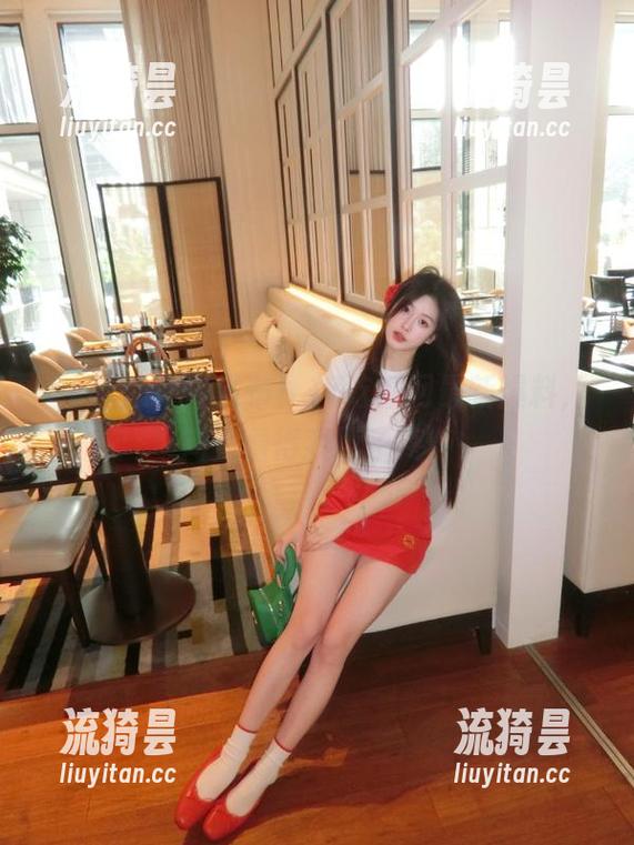 发布！17吃瓜网最新爆料，简直看得我脖子疼！