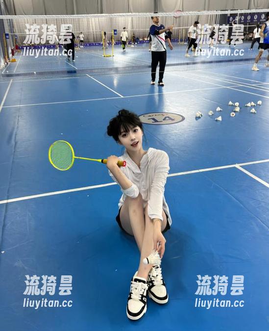 观看51fun，瓜太多，弯弯绕，感觉脑袋也要“瓜熟蒂落”了