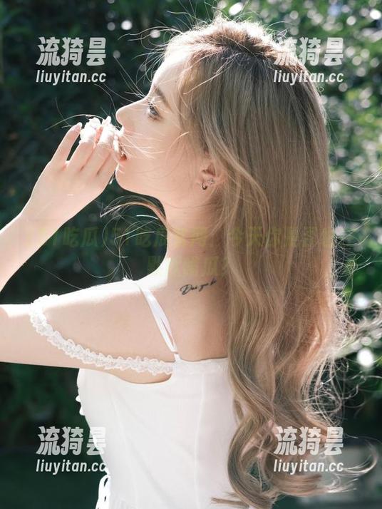 51吃瓜官网：今天你是否也在默默啃瓜？