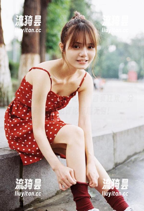 我在“51吃瓜”首页狂欢，分享那些奇葩评论乐趣无穷！