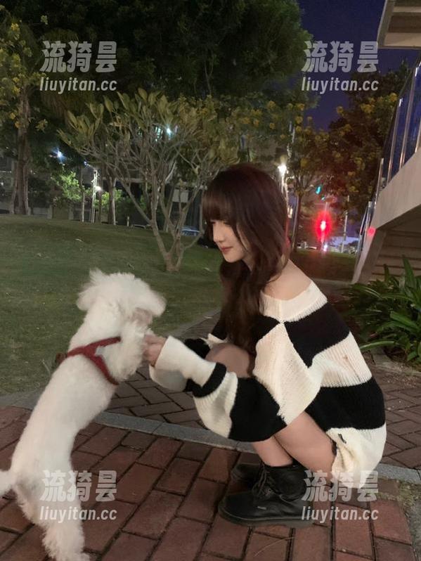 51吃瓜中心 为什么每次打开51吃瓜中心,脑袋里都有一堆想收藏的奇葩瞬间?