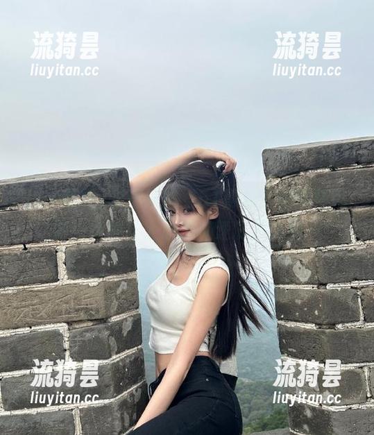 51黑料 永不迷路,51黑料让你尽情畅游在各种让人心跳加速的八卦中。