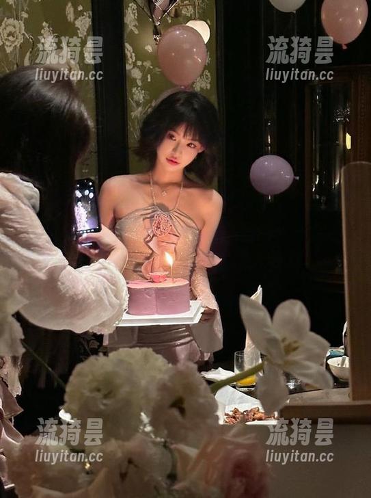 61吃瓜群众 61吃瓜群众官网:一边看一边吃,剧情复杂得让人皱眉