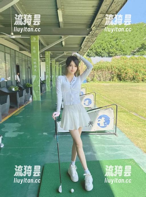 zztt 滑进zztt49首页,感觉现实的逻辑都被扔掉了。
