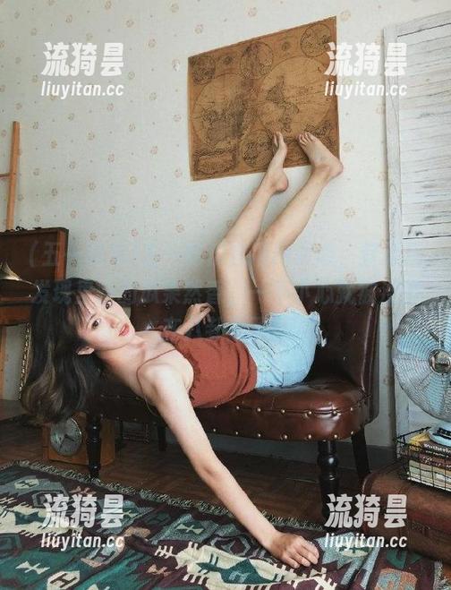 五一吃瓜 五一吃瓜官网网页版,登录后发现里面的瓜果然香,一不小心就被浸没在八卦里了!