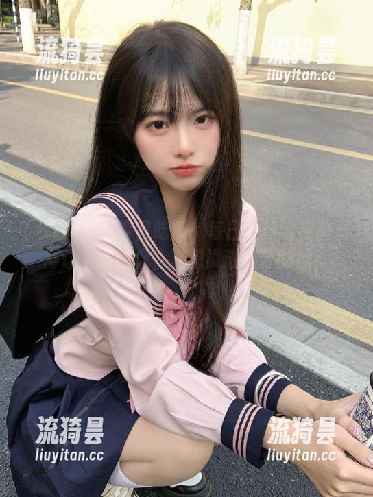 今日吃瓜 今日吃瓜:每日更新的视频看得让人心痒痒,真想戳进累计的瓜!