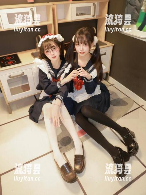 免费吃瓜网 刚刚下载“免费吃瓜网”,文案真有水平,咋就写着“不花钱的精神食粮”呢?