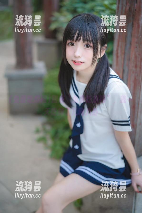 跟随“免费吃瓜网”，我一天吃掉了几吨八卦