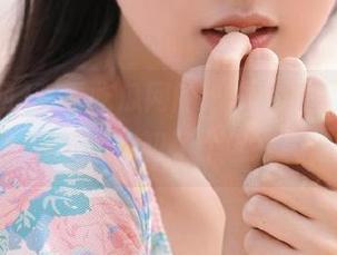 观看吃瓜网的“独家爆料”，视角独特，感觉就像犯了个谜一样，哈哈。