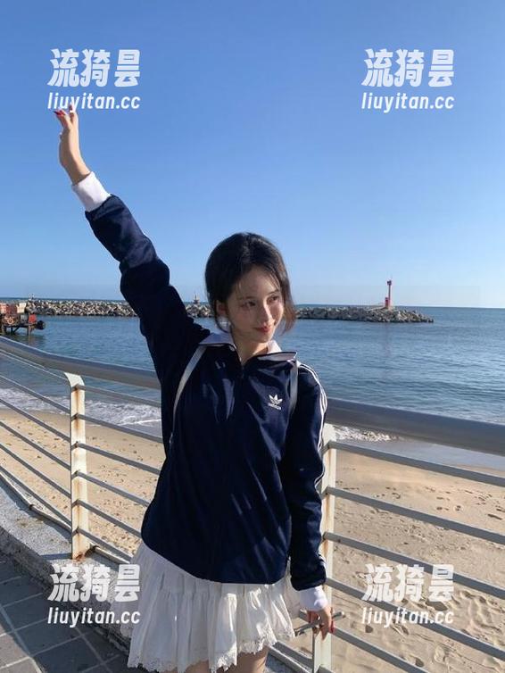 朝阳之下，瓜农们在线“打卡”，吃瓜网全免费哦！