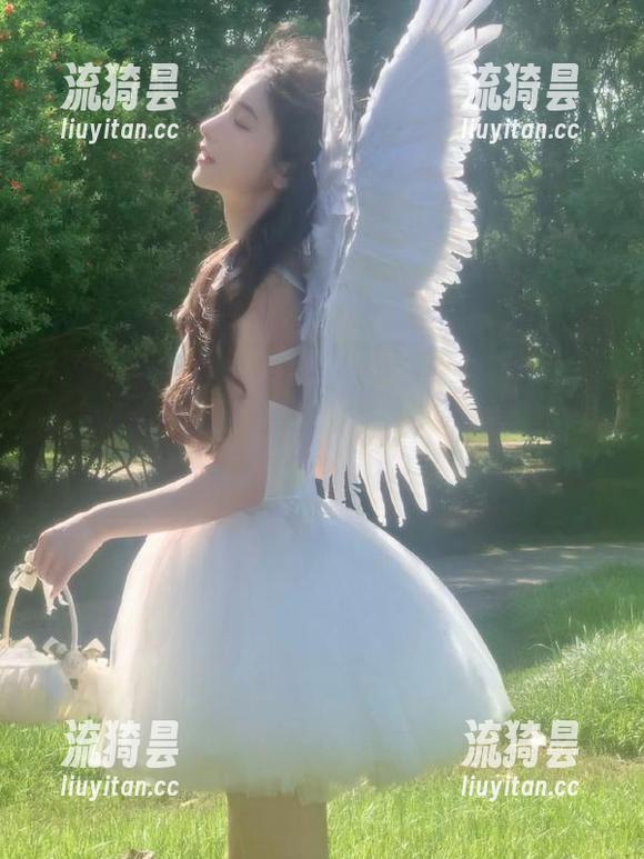 天天吃瓜网 天天吃瓜网的网址,果然是看热闹的绝佳选择,我这瓜吃得可真是够多的!