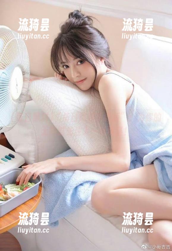 每日黑料 “每日黑料苹果版”:为你的无聊时光注入一丝惊喜!