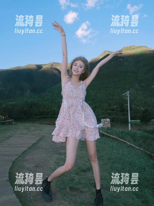 黑料91 翻了个网页,黑料91的瓜跟我的心情一样,起伏不断!