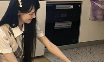 导航来袭！万里长征黑料不打烊06号的幽默之路，像在漫步奇幻森林！