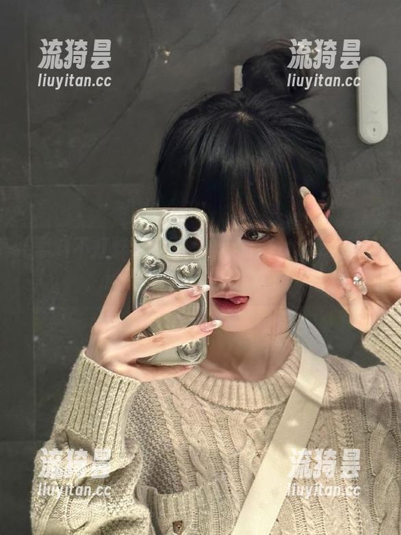 蹲点黑料不打烊tttzzz入口，随手收藏，让人心意不宁