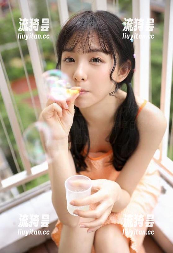 一旦登录51黑料不打烊，周围的噪音好像都静止了，心中早已是八卦的旋涡