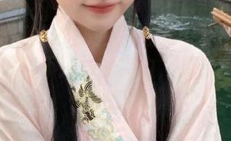 这条视频让我又相信zztt32.ccm黑料不打烊的实力，果真简单，我醉了