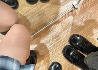 小心！一不小心下载“黑料不重样”，可能让你无法自拔的翻滚在八卦海里～