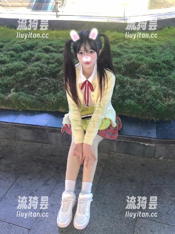 黑料吃瓜网 黑料吃瓜网,永不迷路,边吃边看恋爱八卦真爽!