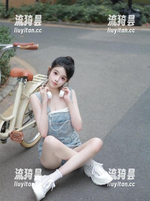黑料社app更新，瓜民们，准备好你的瓜刀了吗？