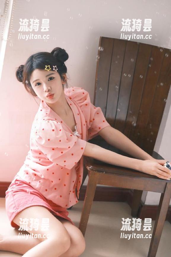 登录后，黑料社app带我进入了一个全新的吃瓜世界，你准备好了吗？