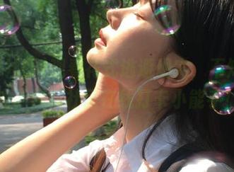 观看花式逃避现实，不知不觉成了黑料社区在线打卡小能手！