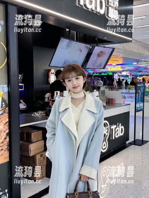 黑料社区 明明是视频网站,却偏偏给我弄个黑料社区网址来吃瓜
