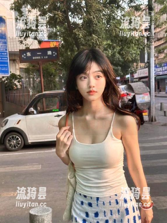 黑料网 不仅仅是吃瓜,这“黑料网998”的新发布简直让我一度怀疑,我是不是在看一场心灵戏剧?