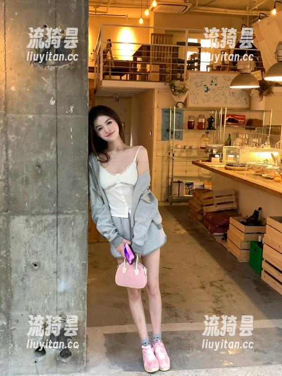 黑料网 令人咋舌的细节,黑料网zztt25发布后评论区炸了!