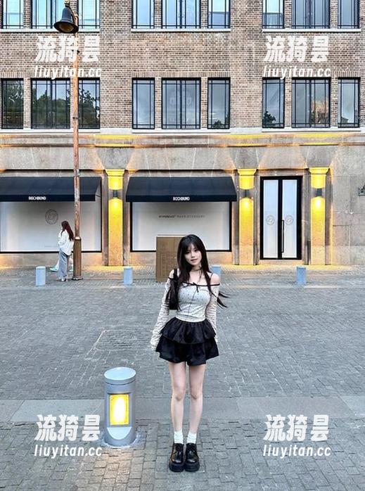 黑瓜吃料有个新口号：永久收割每一次的瓜！
